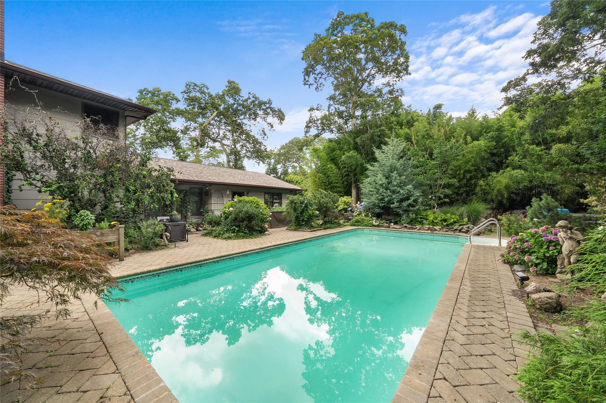 24A Brushwood Court