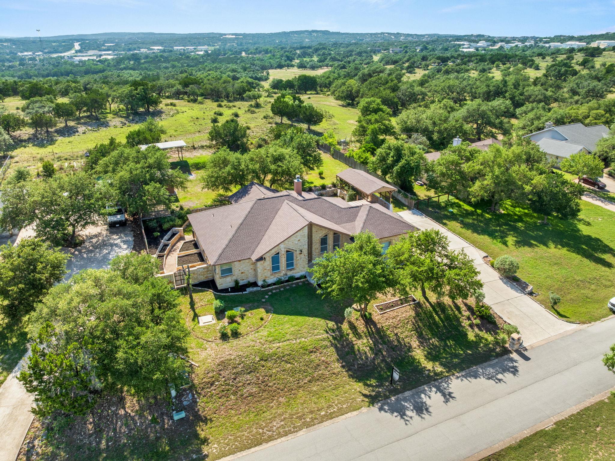 509 Meadow Oaks DR