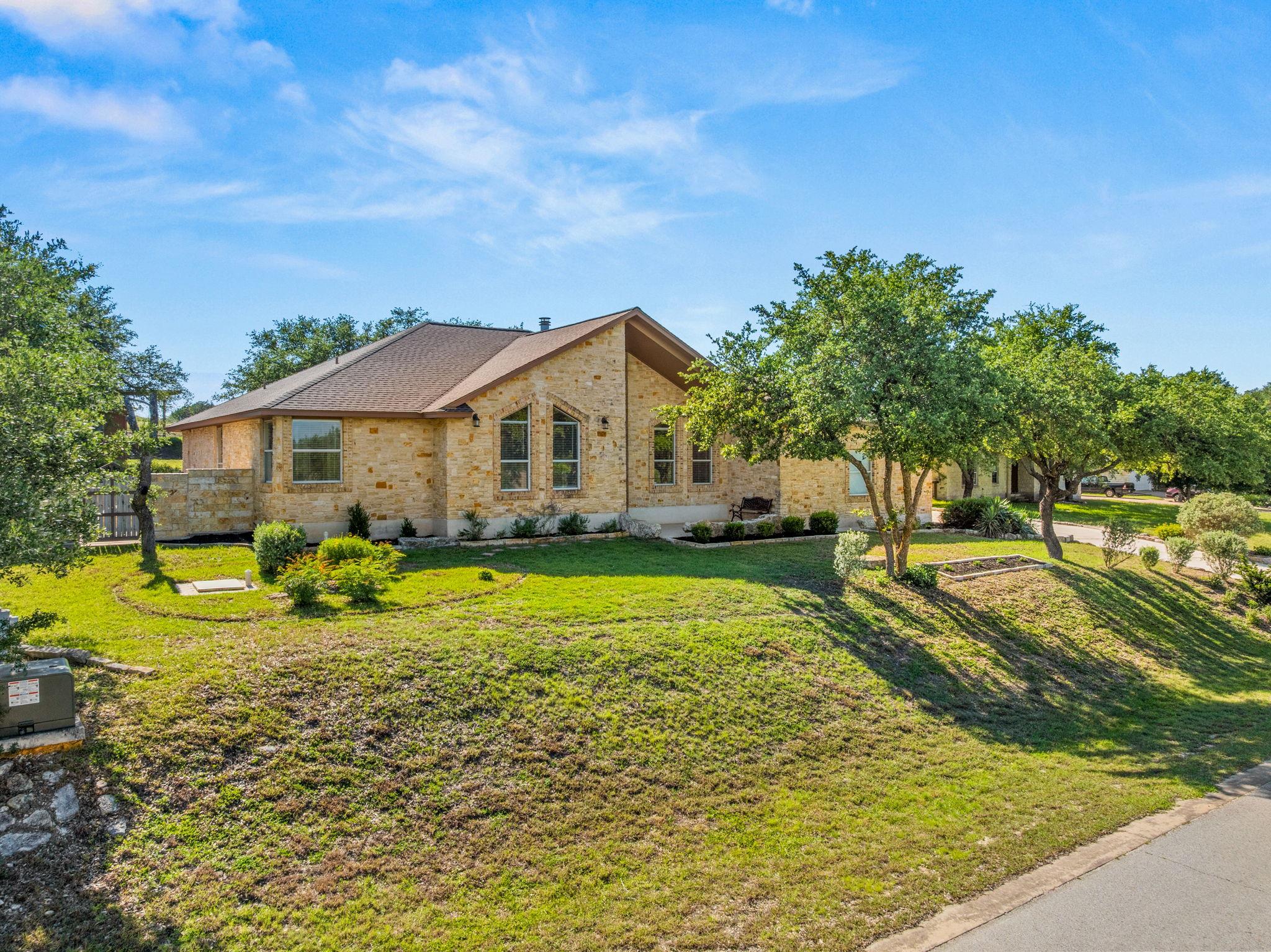 509 Meadow Oaks DR