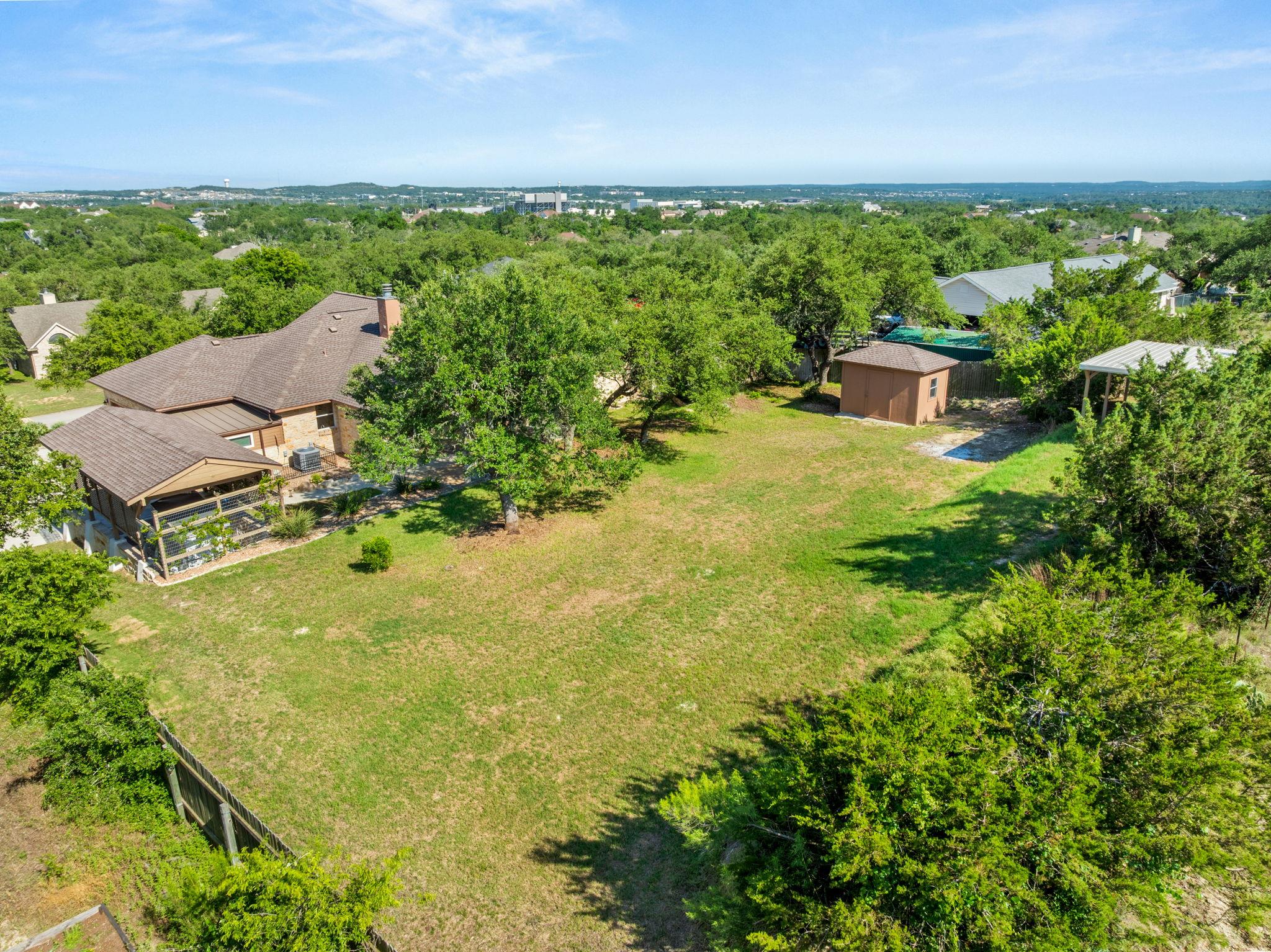 509 Meadow Oaks DR