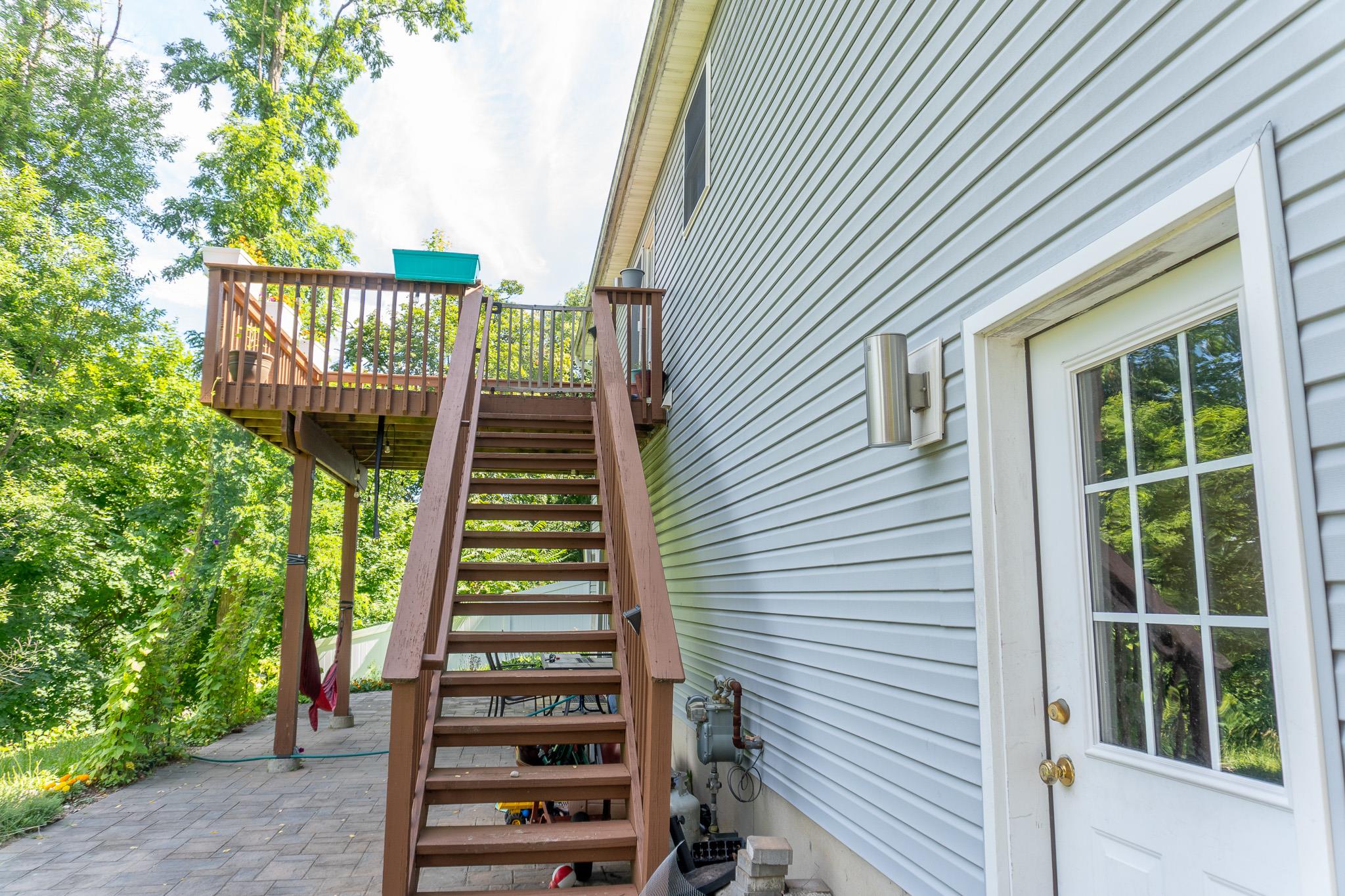 25 Red Schoolhouse Road