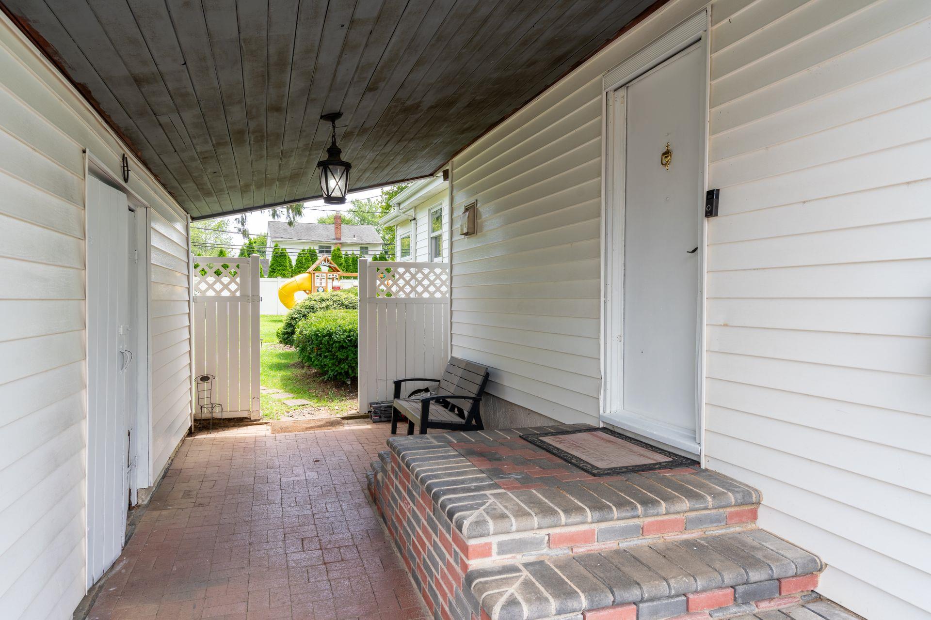 36 Hayrick Lane