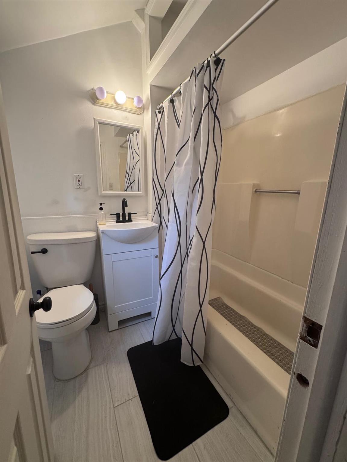 2582 Route 44 Unit: Apt 1
