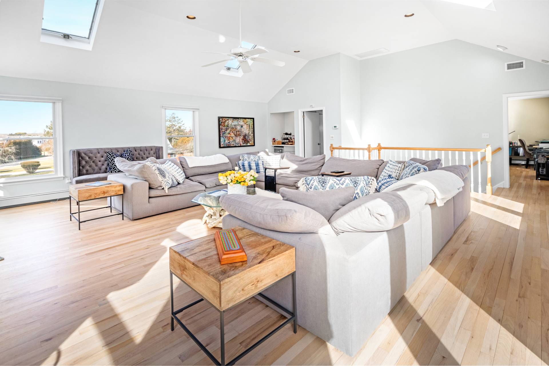 20 UNDERHILL DR