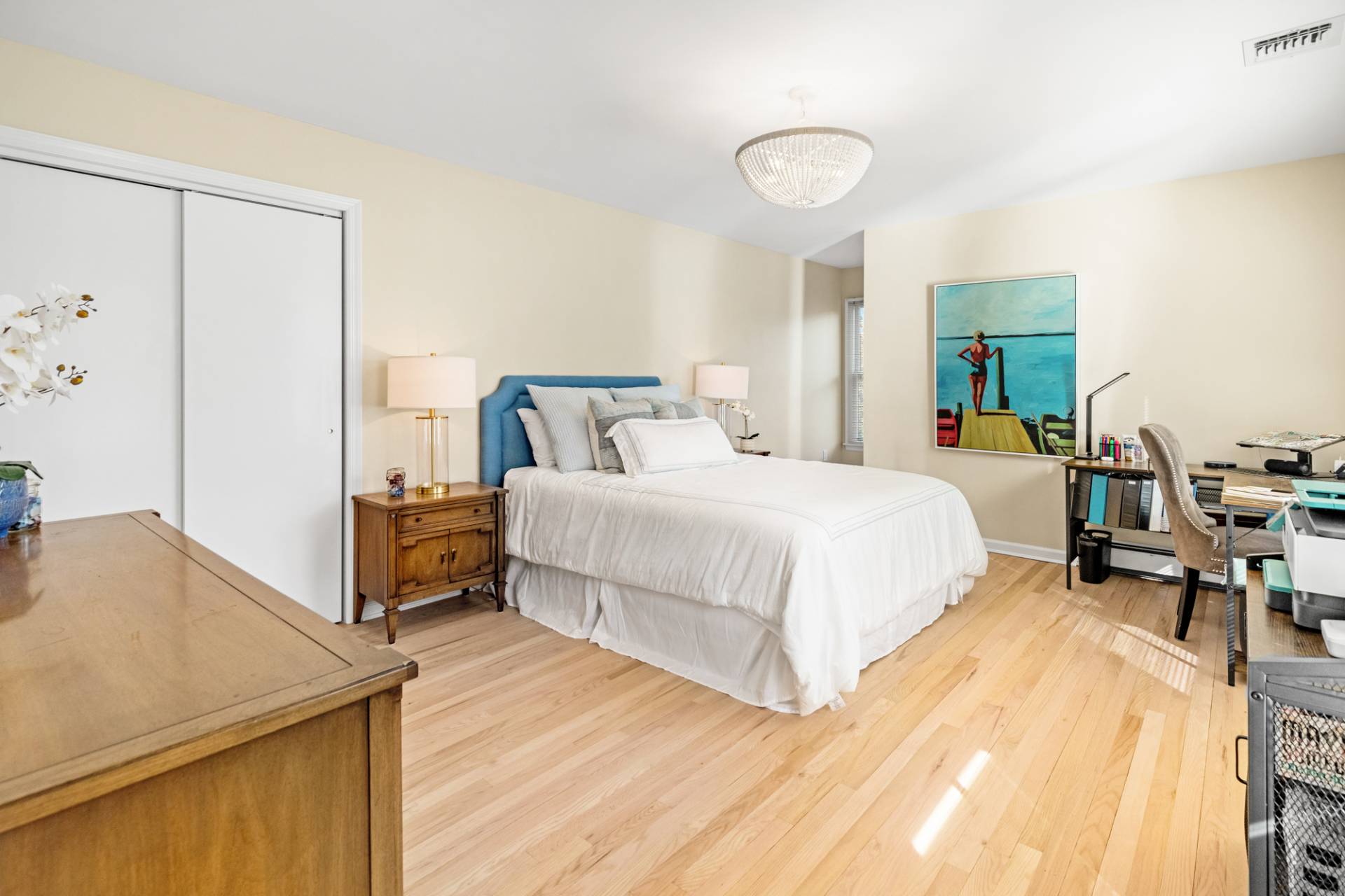 20 UNDERHILL DR