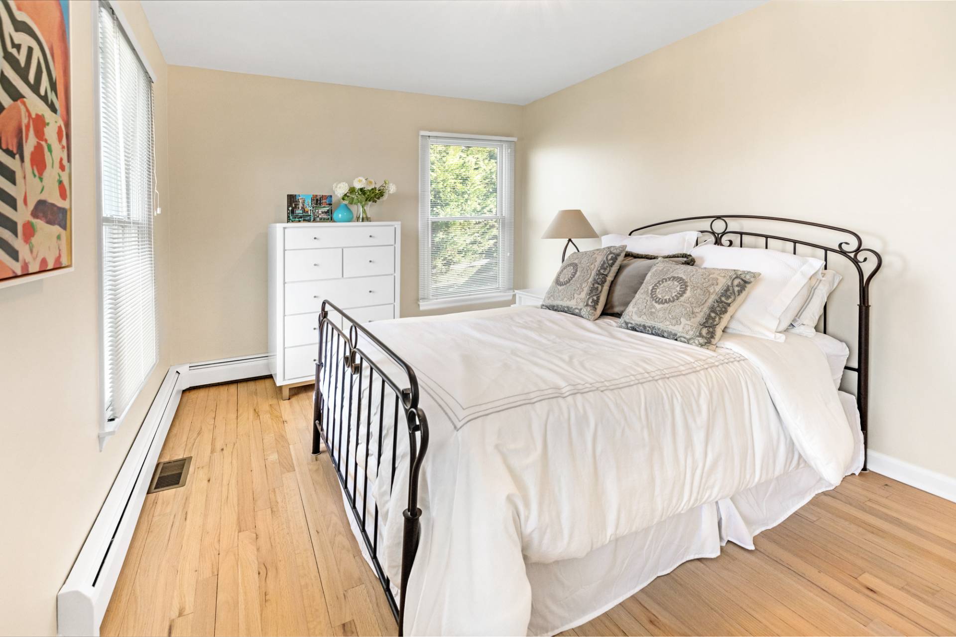 20 UNDERHILL DR