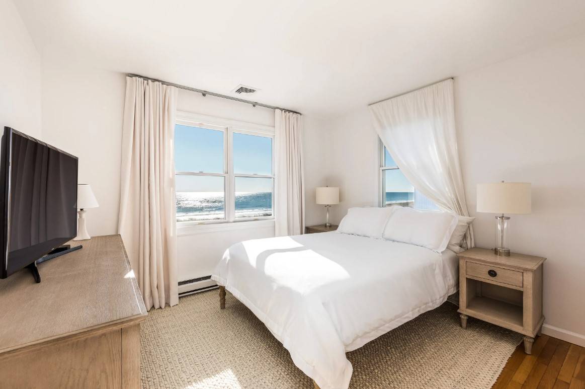 1335 FLYING POINT RD