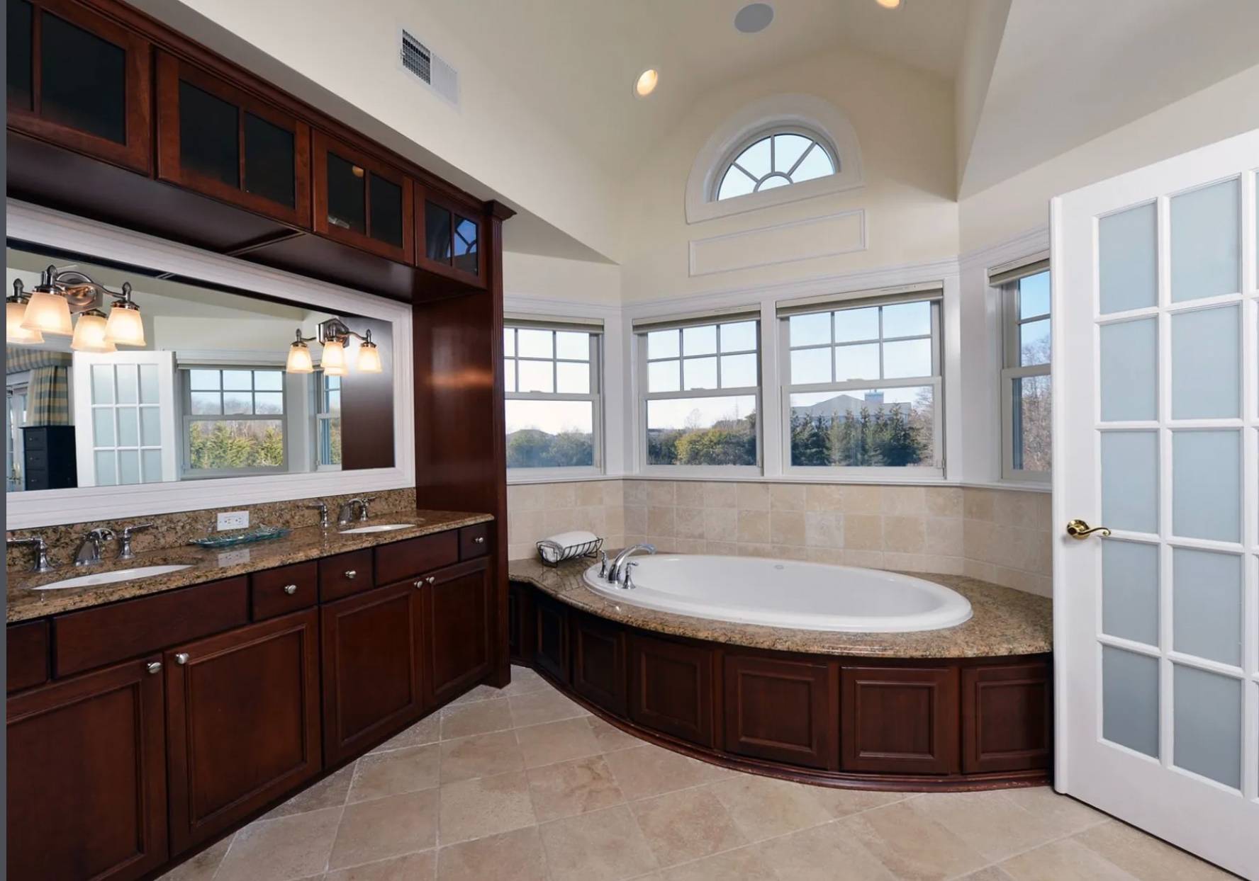 101 PARRISH POND CT E