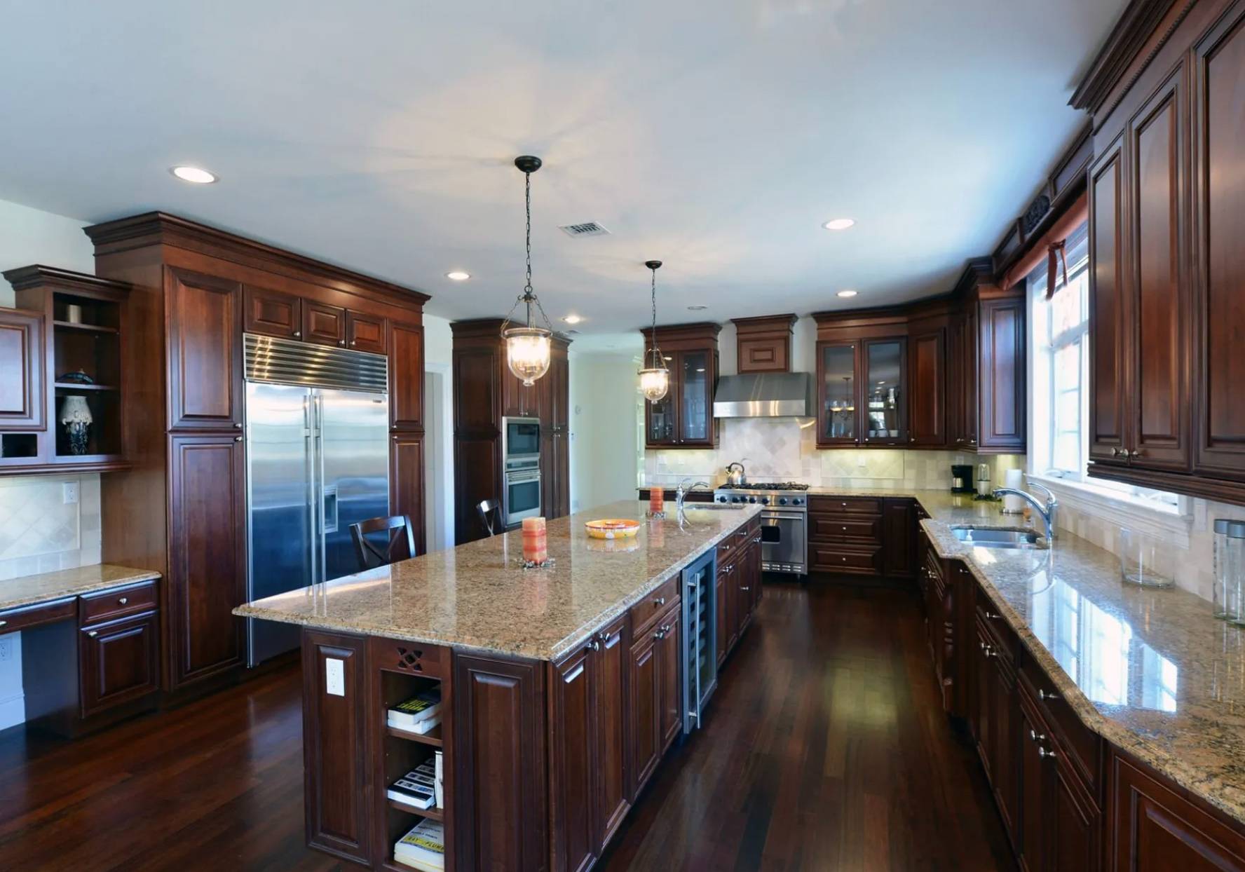 101 PARRISH POND CT E