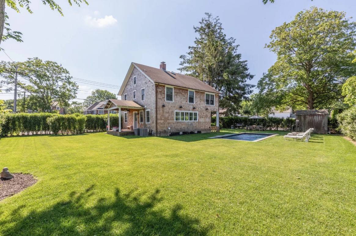 111 HALSEY ST