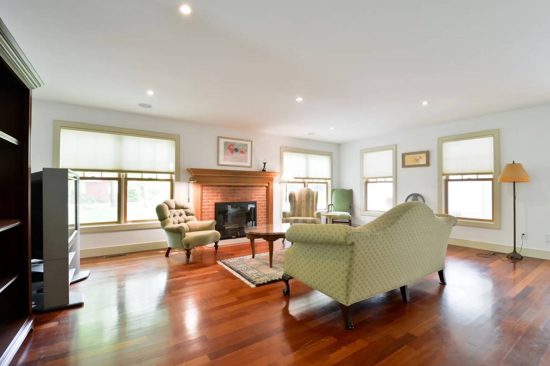 15 HAMILTON ST