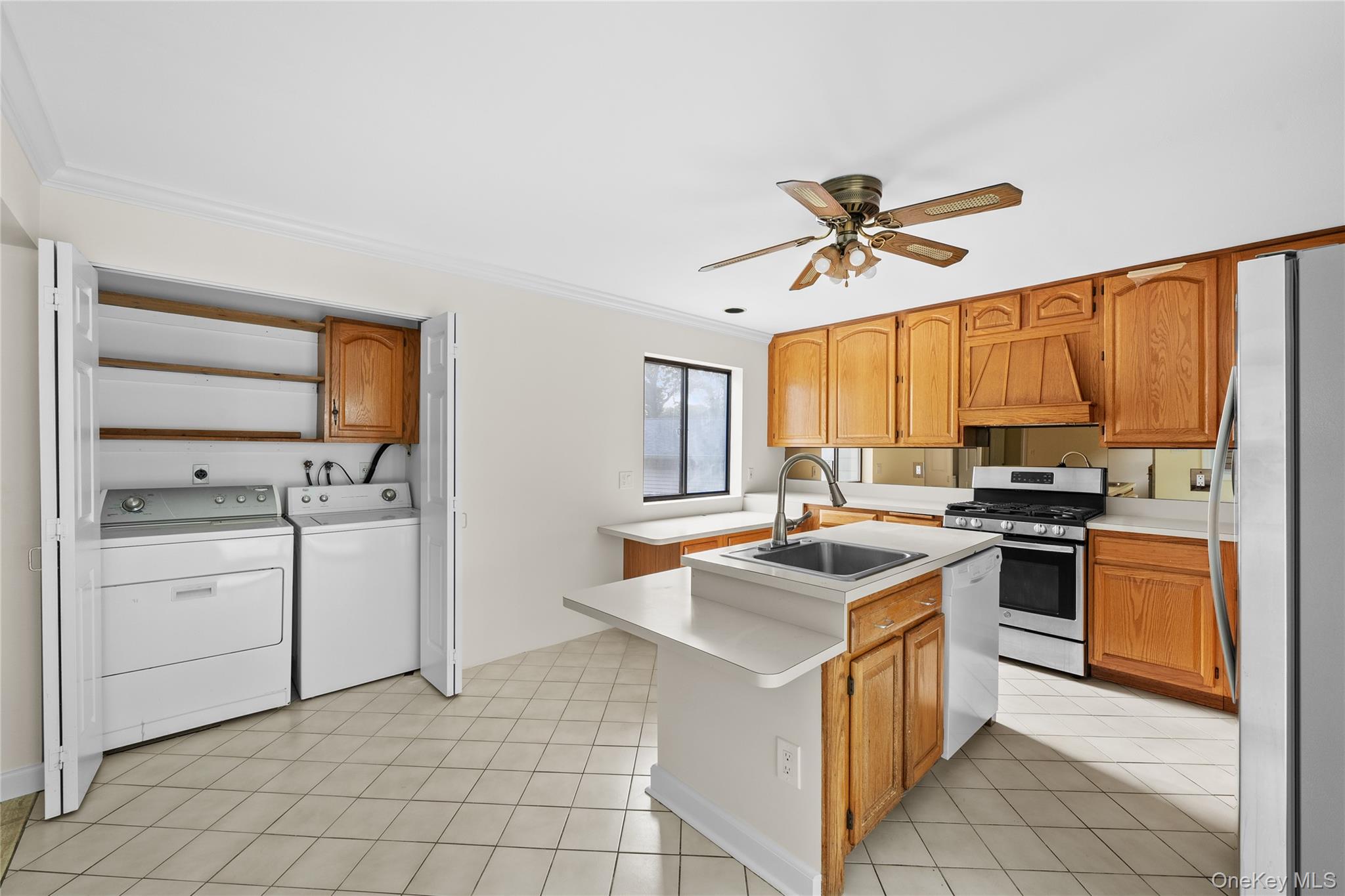 59 Breeze Avenue