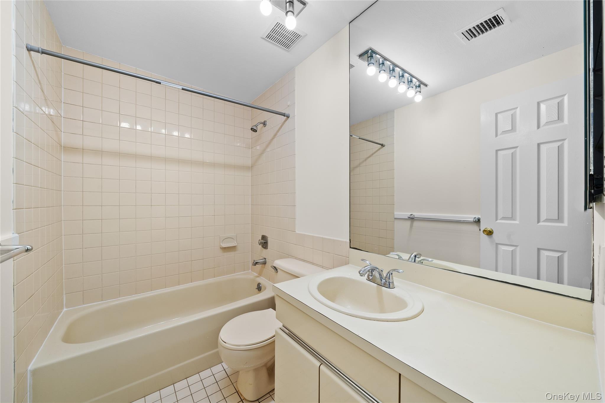 59 Breeze Avenue