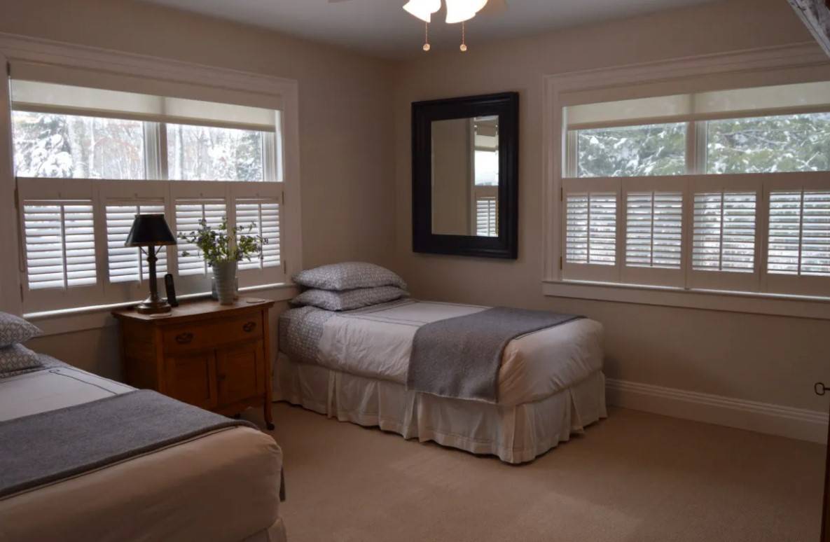 11 ARDSLEY RD