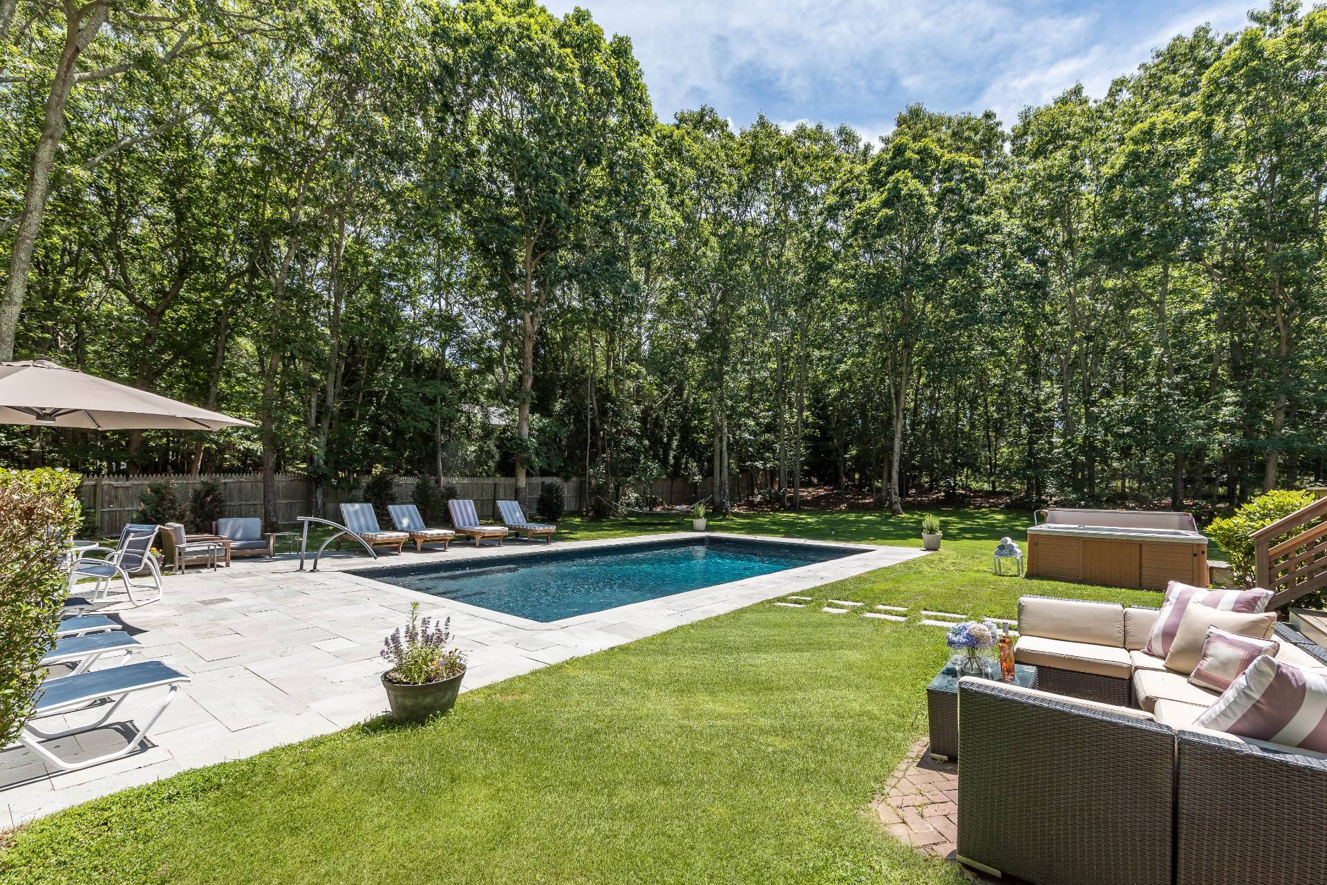 15 HIGHLAND BLVD