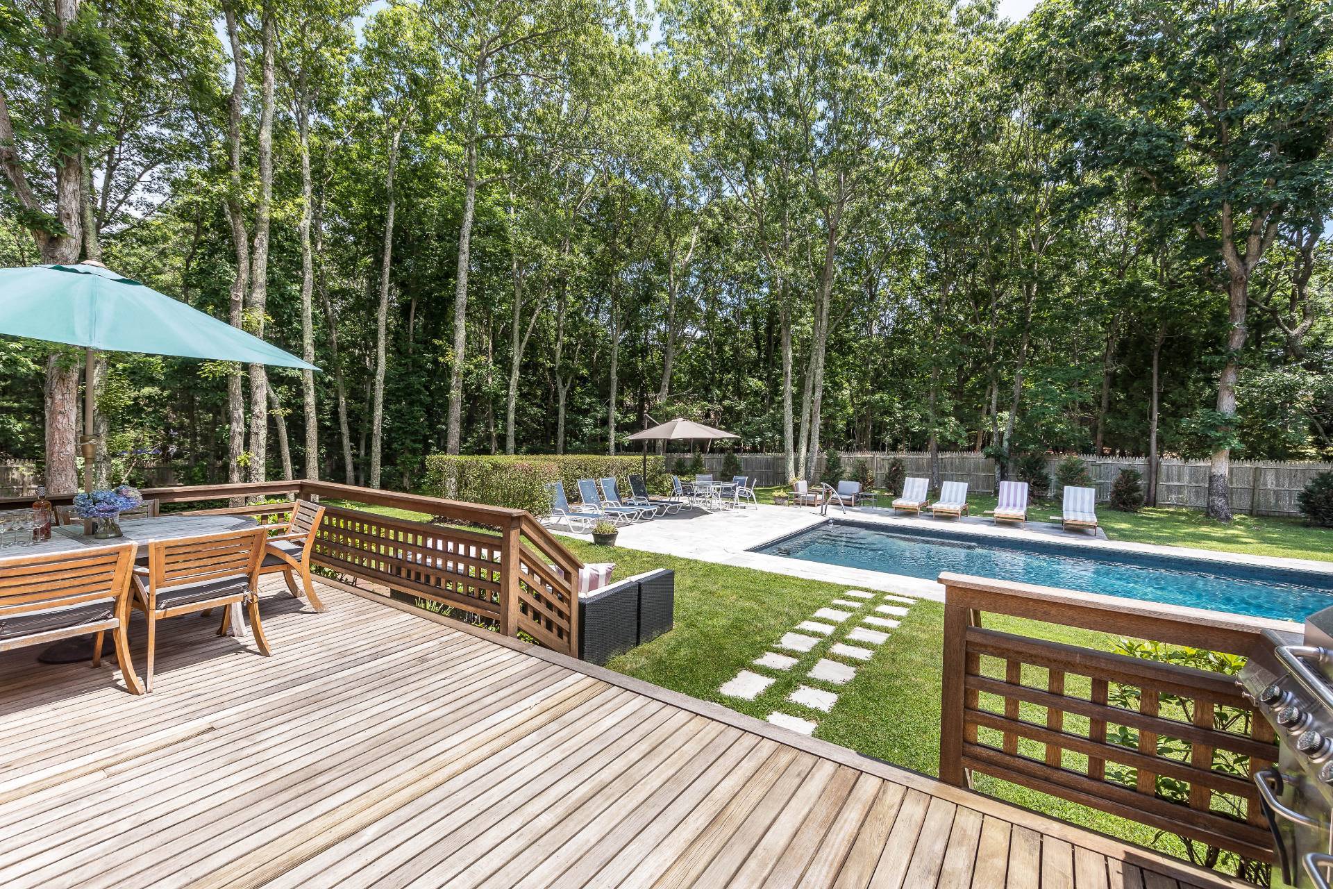 15 HIGHLAND BLVD