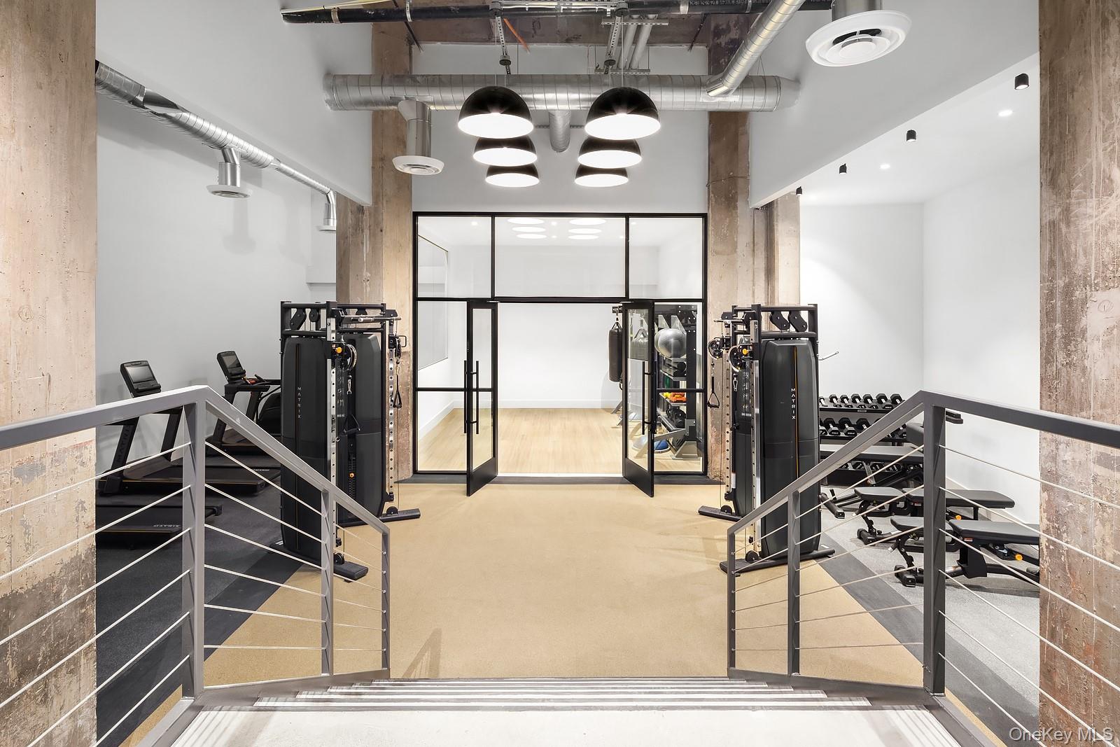 475 Kent Avenue Unit: 702