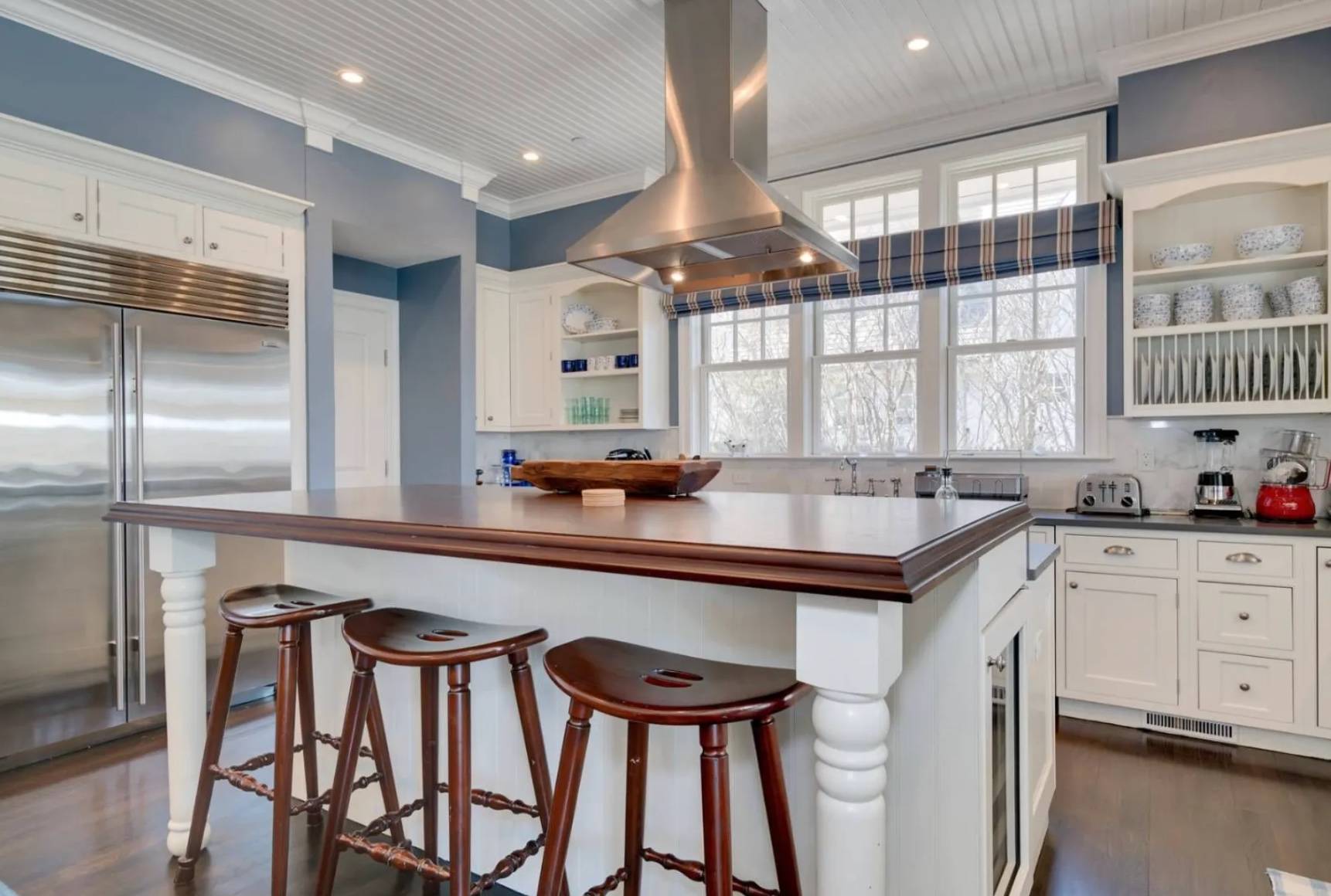 228 LITTLE PLAINS RD