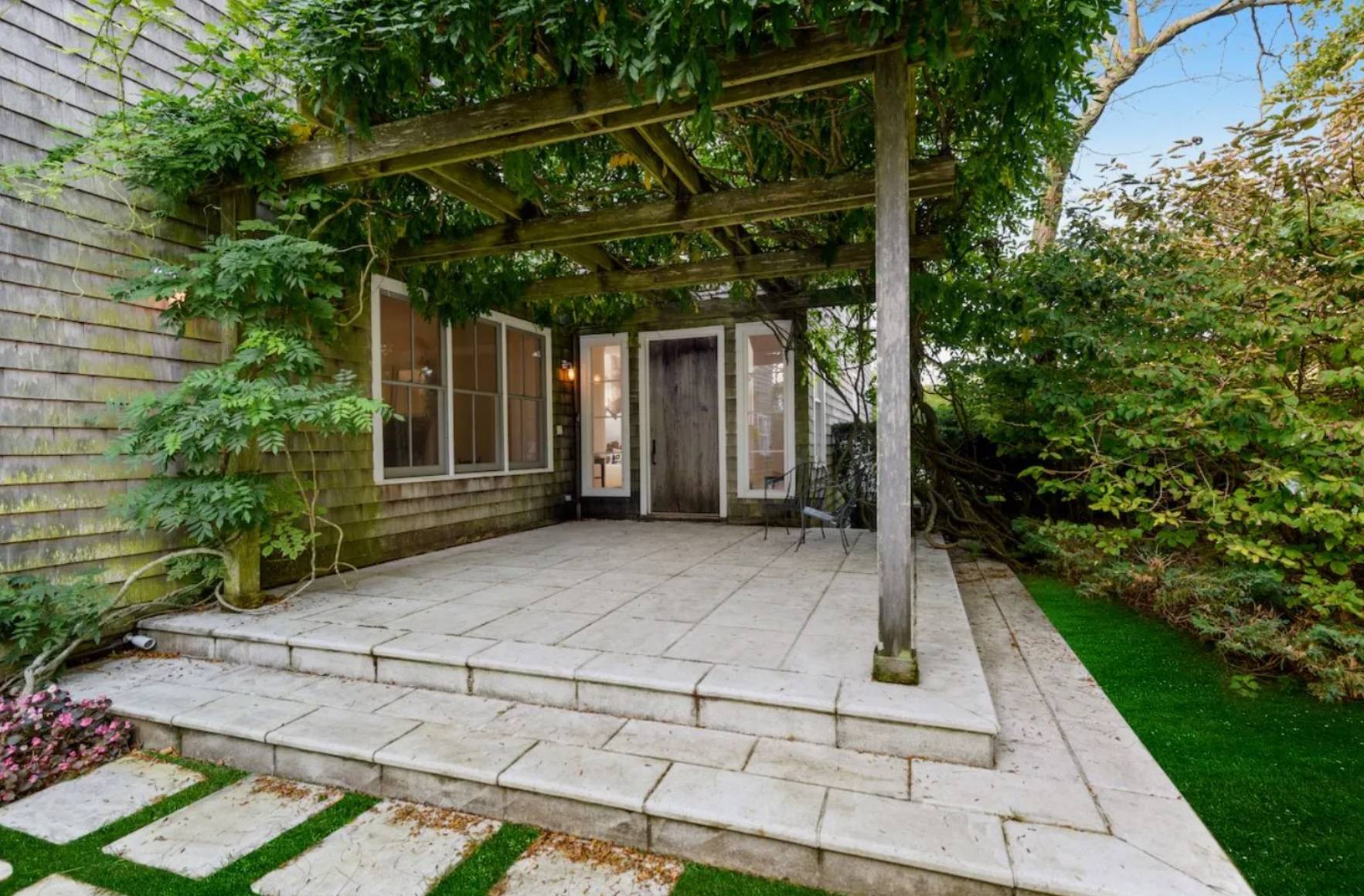 244 FLYING POINT RD