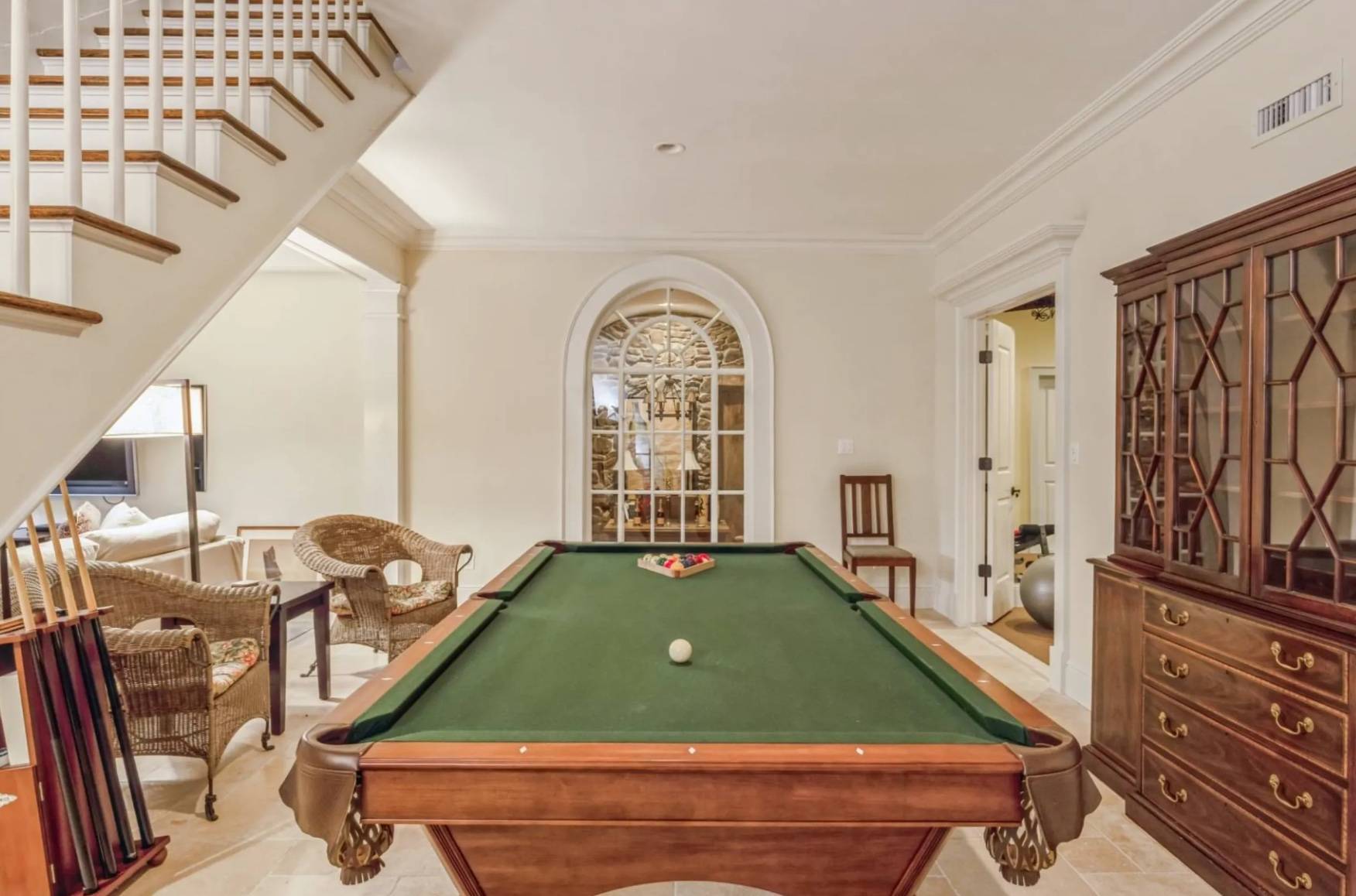 561 Sagg Main St