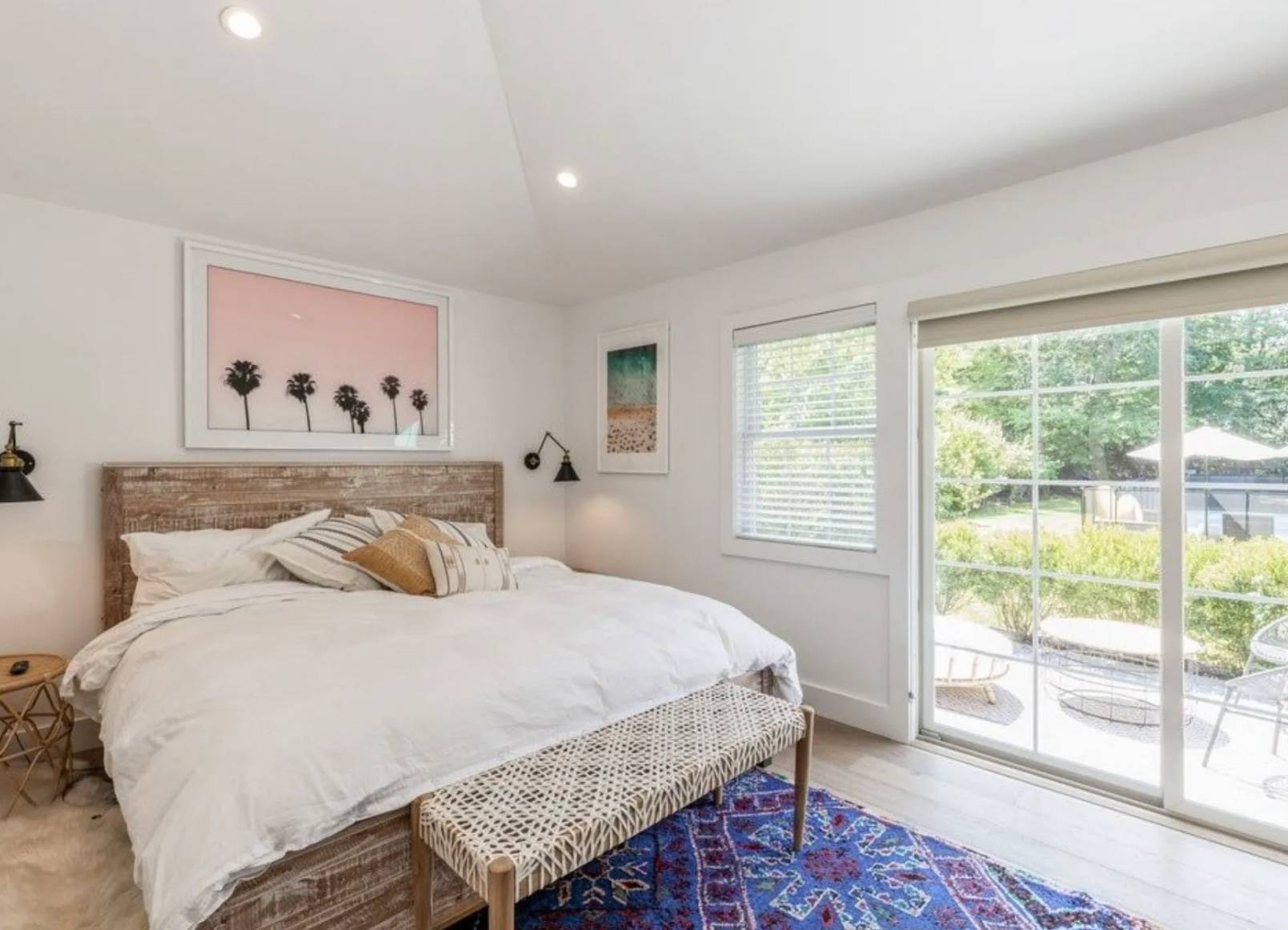 22 SANDRA RD