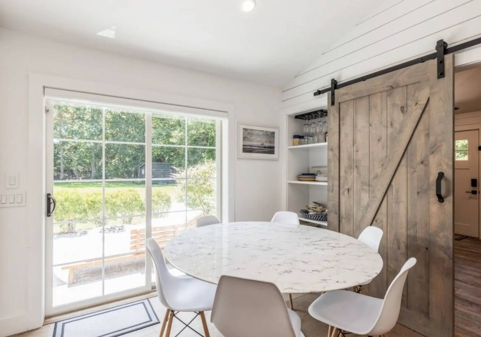 22 SANDRA RD
