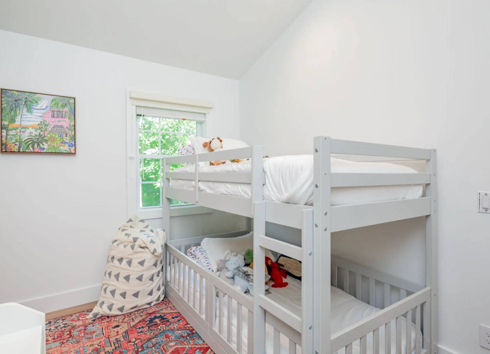22 SANDRA RD