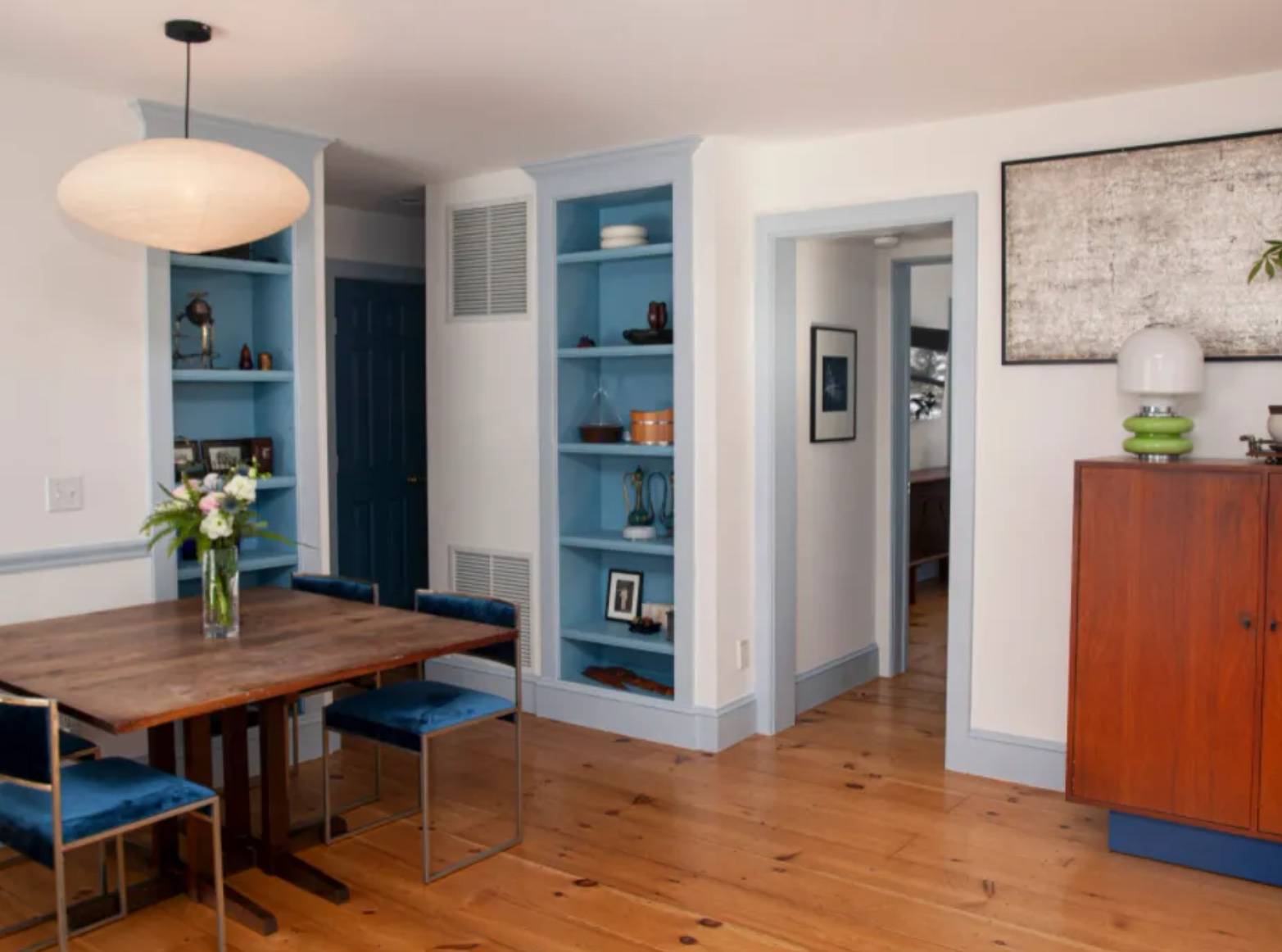 251 MEADOWS W
