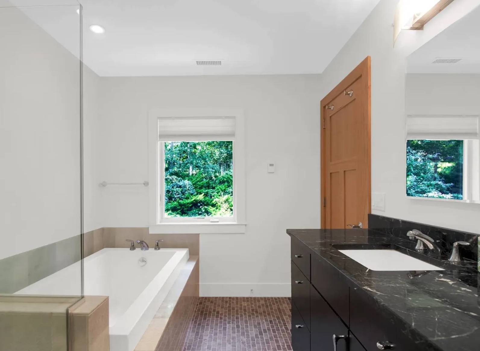 31 SYCAMORE LA