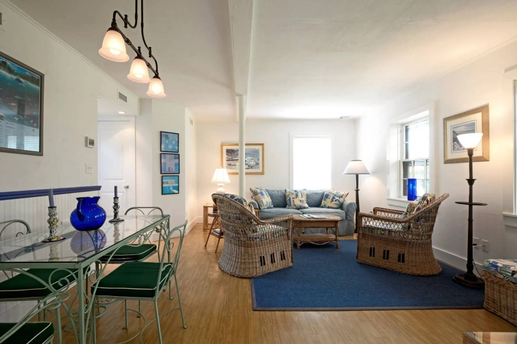 37 BEACH LN
