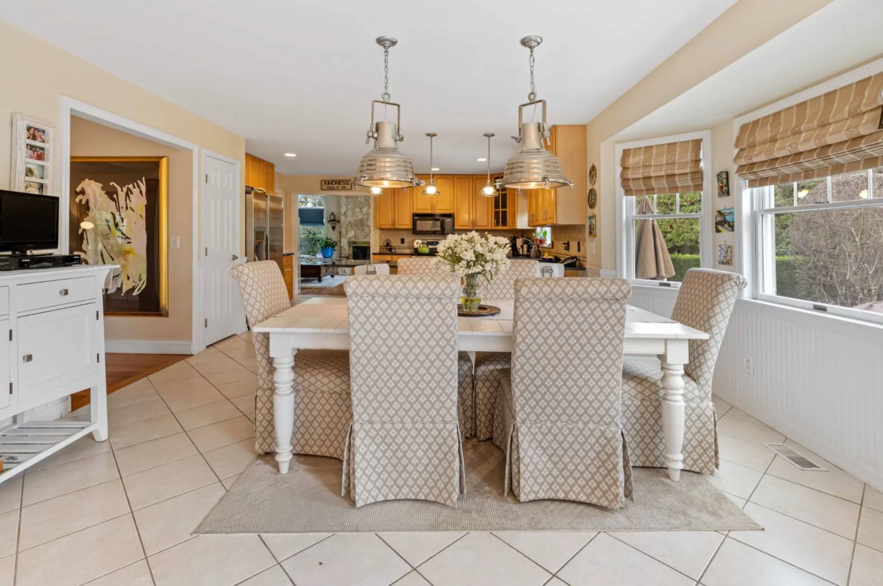 39 RAYMONDS LN