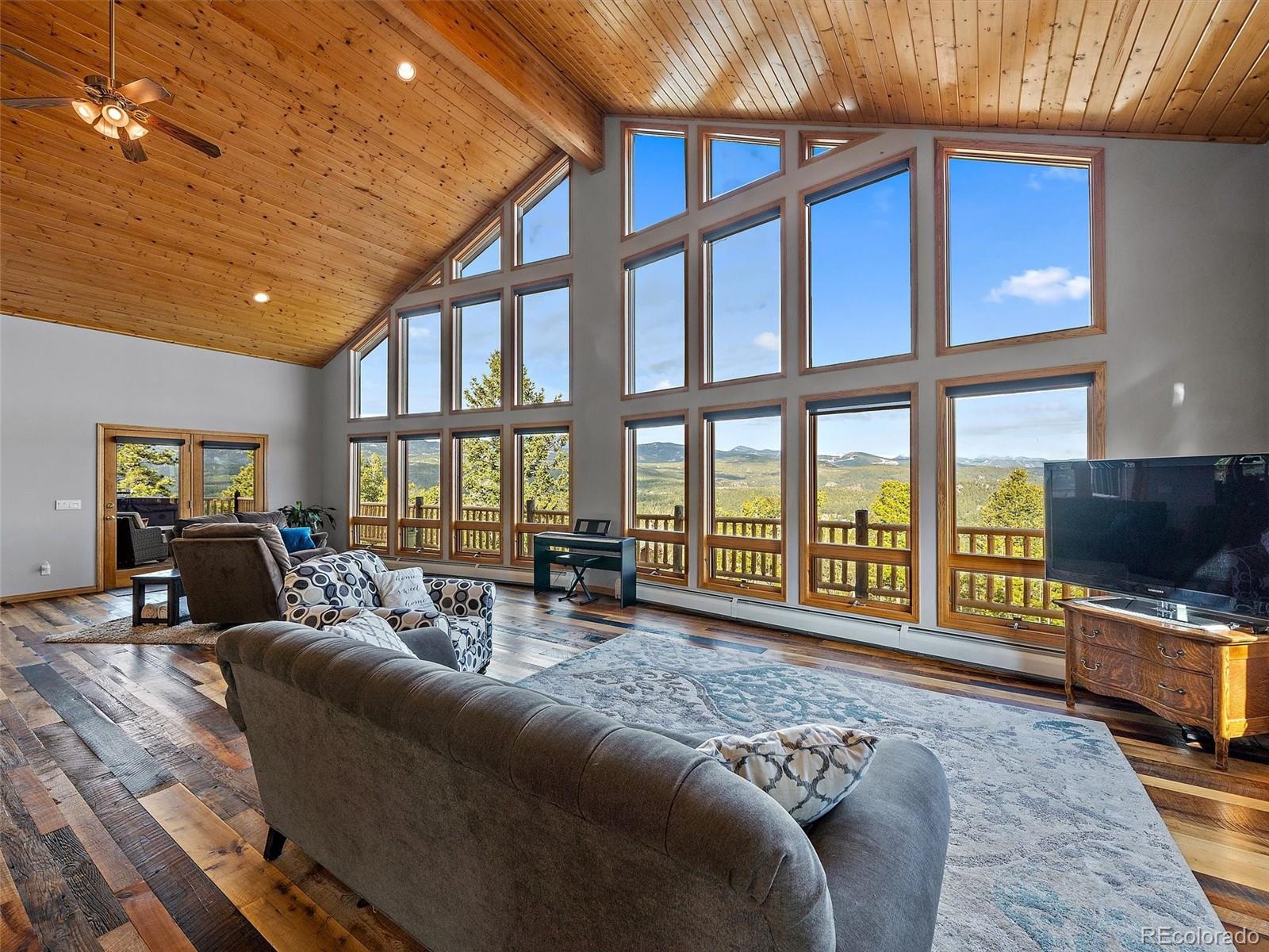 8485 Armadillo Trail
