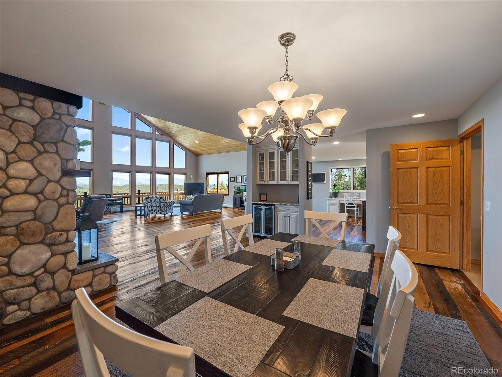8485 Armadillo Trail