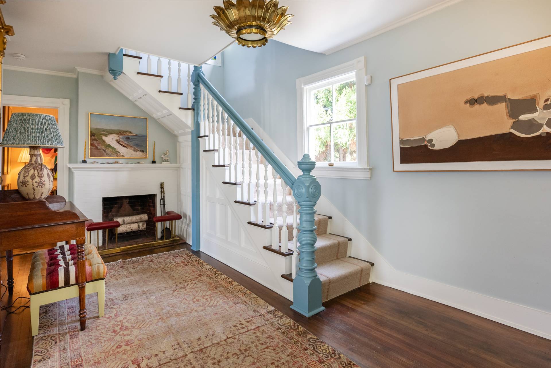 327 Main St