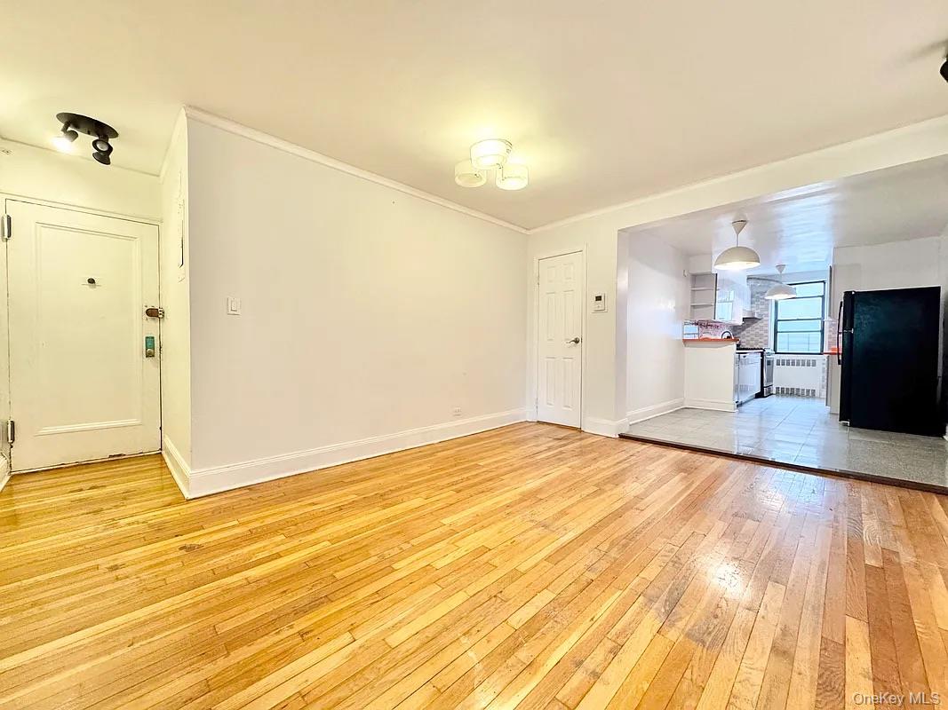 102-17 64th Road Unit: 3E
