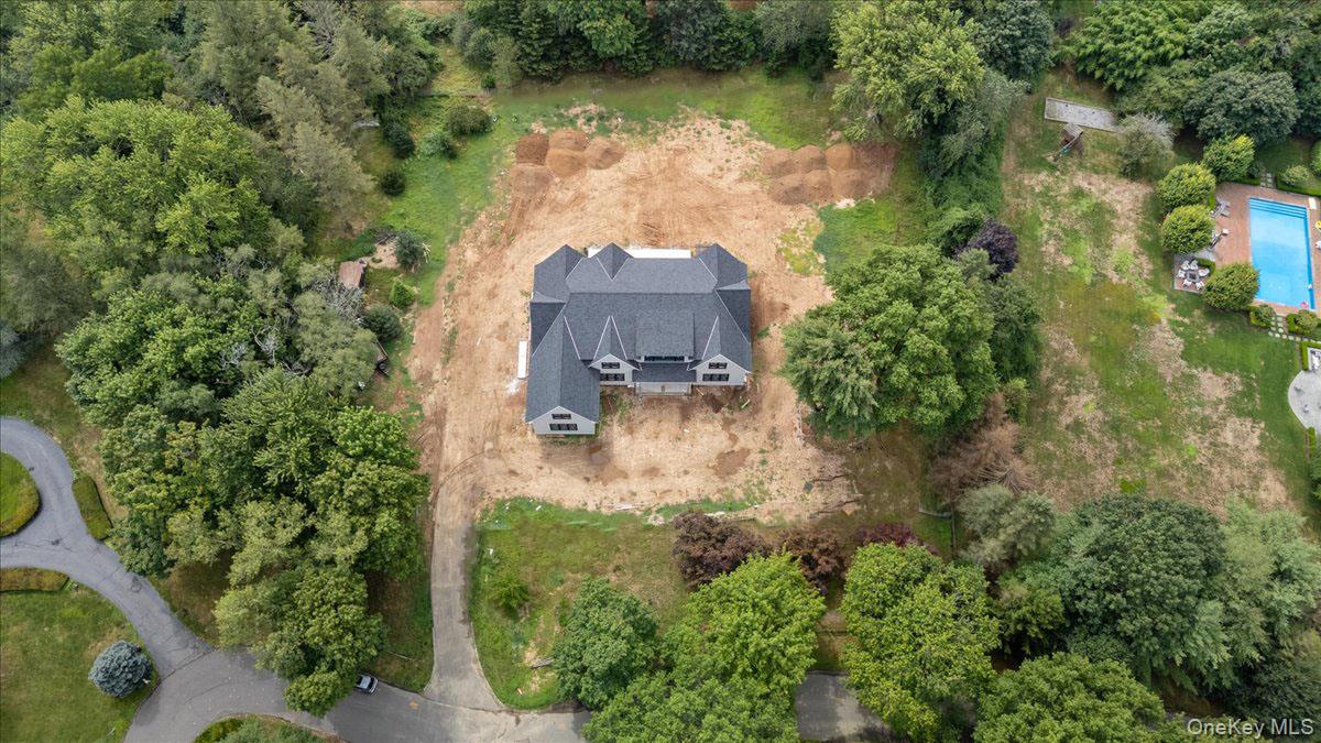 320 Circle Road