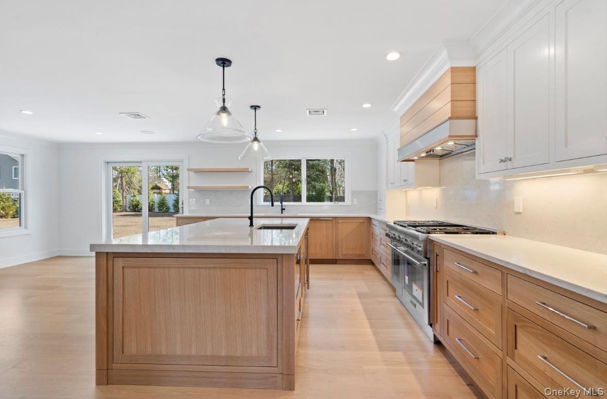 320 Circle Road