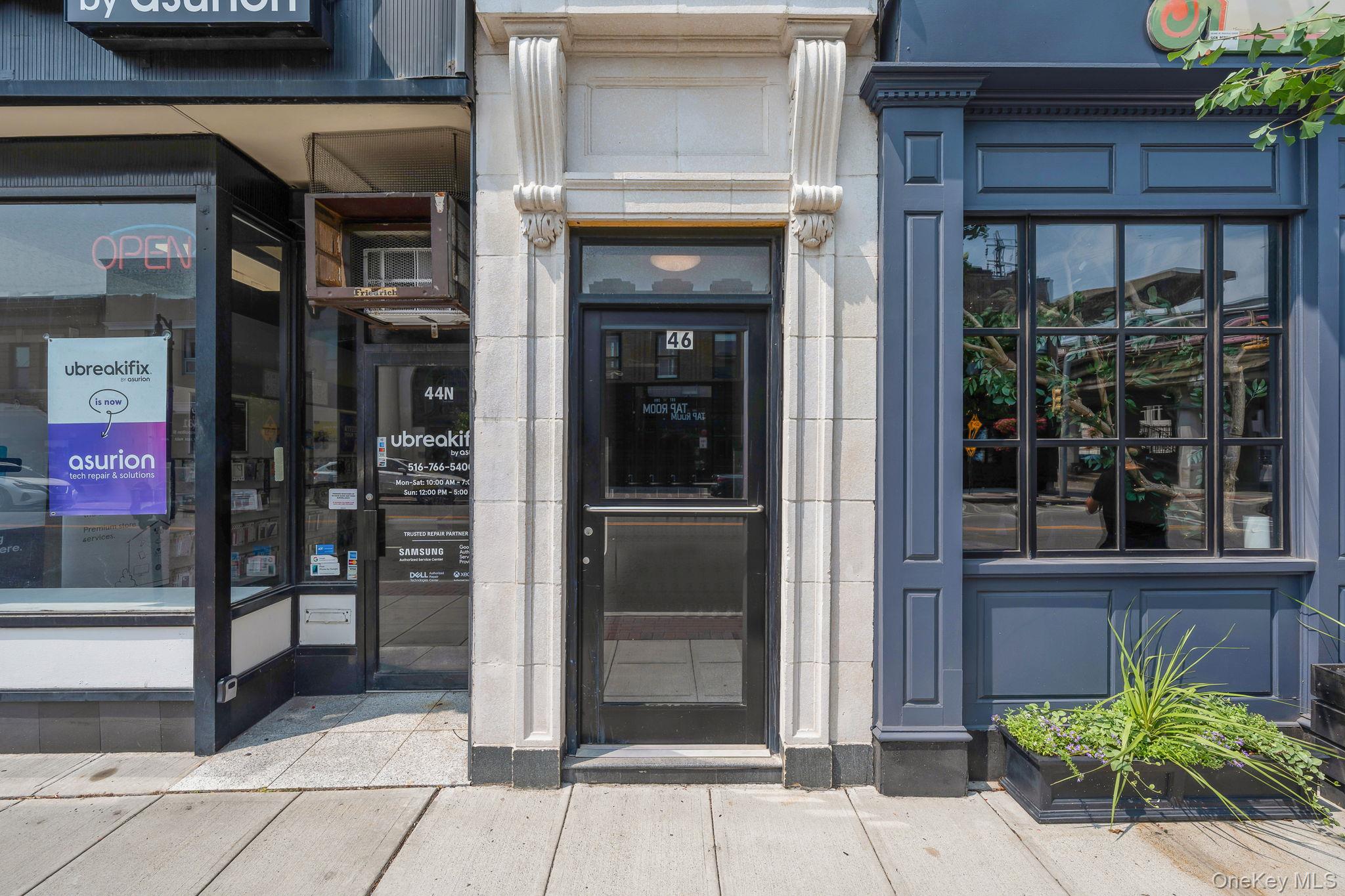 46 N Village Avenue Unit: 12