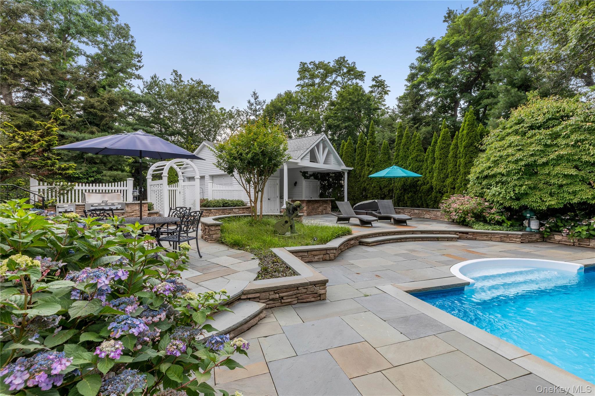 10 Eastview Lane
