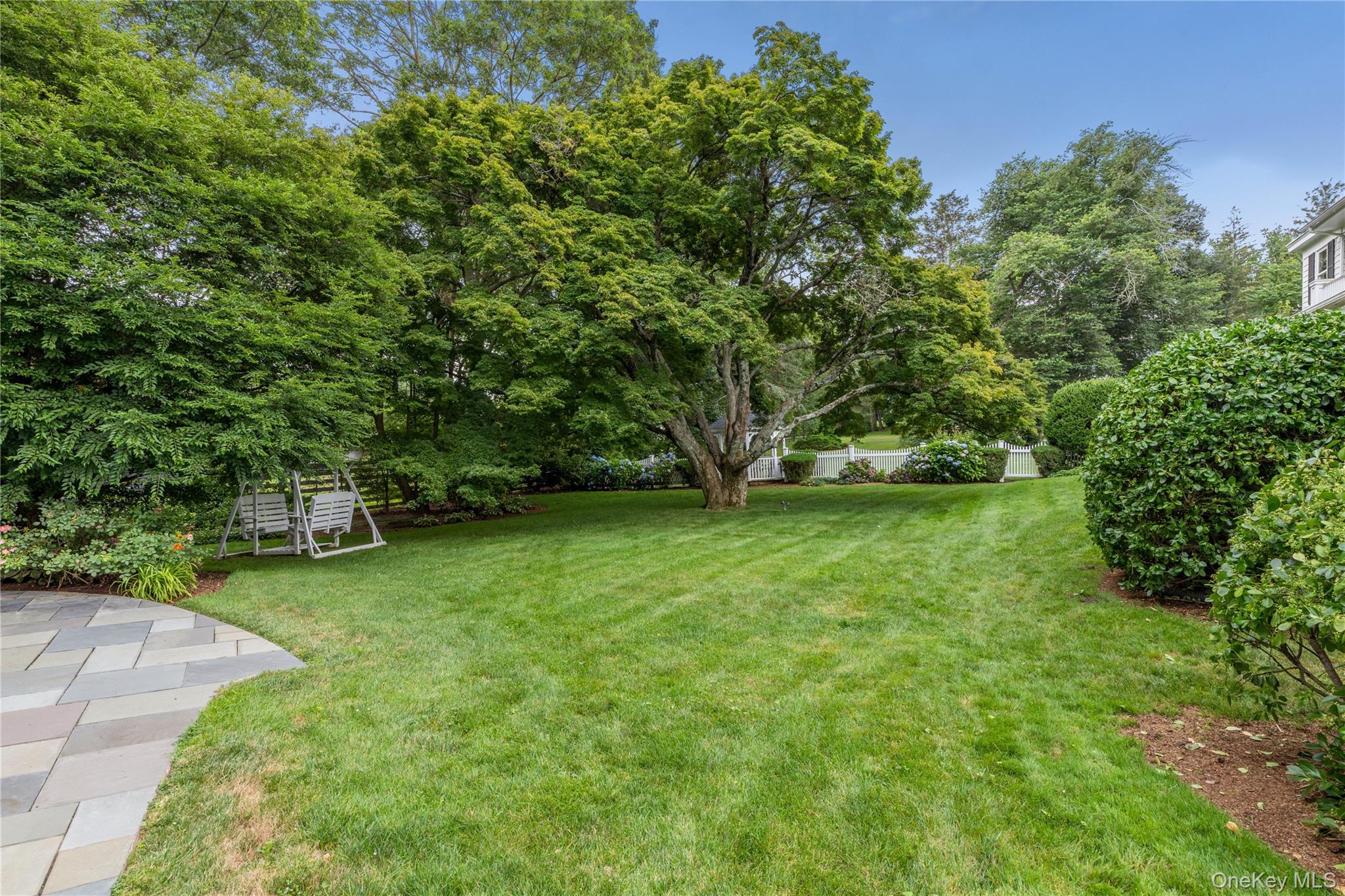 10 Eastview Lane