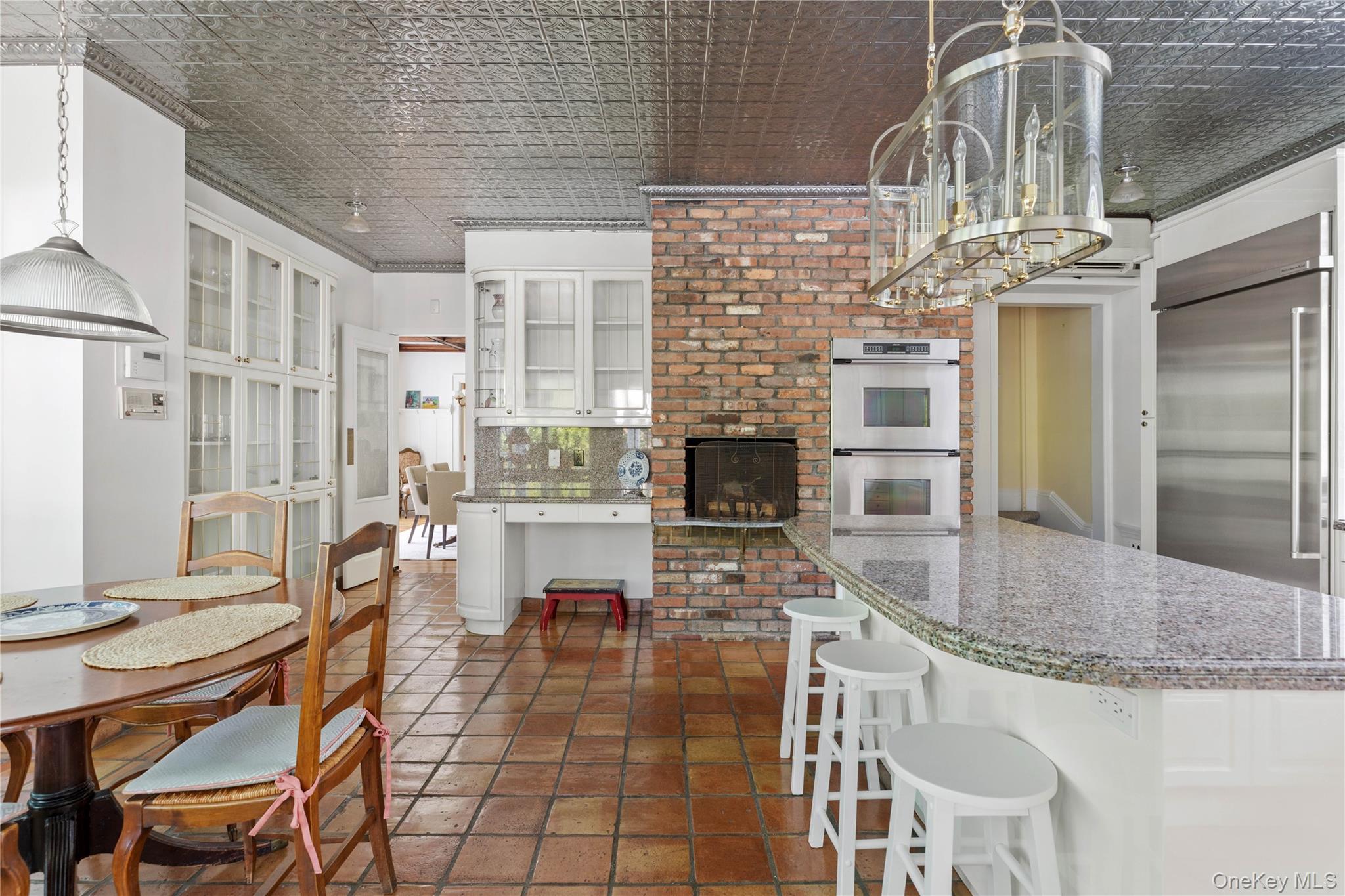 10 Eastview Lane