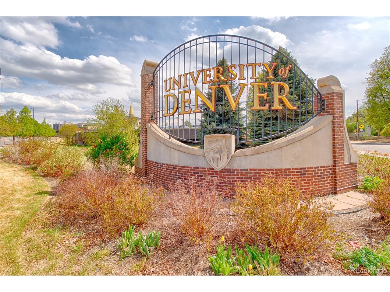 2225 Buchtel Blvd 607
