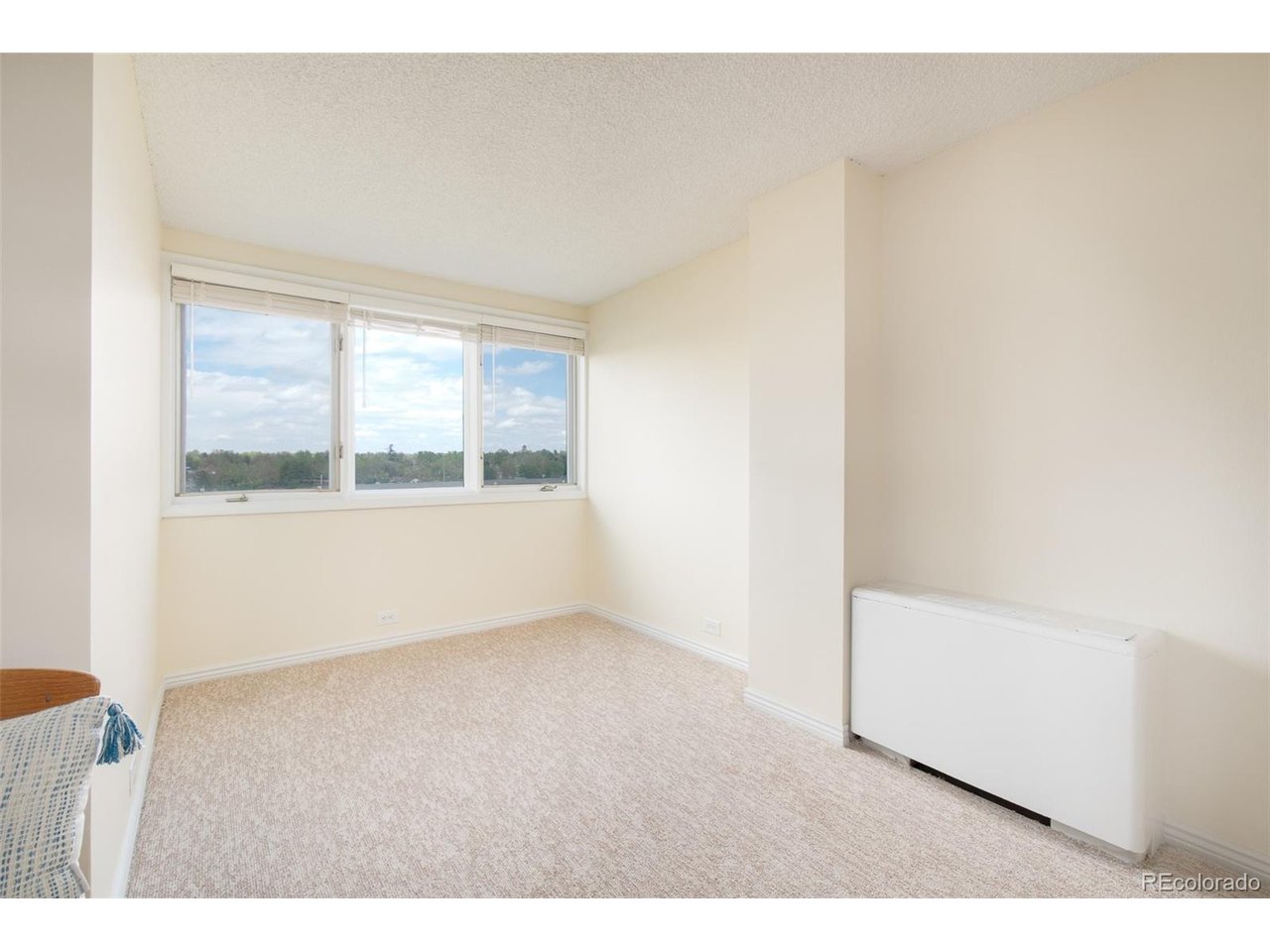 2225 Buchtel Blvd 607