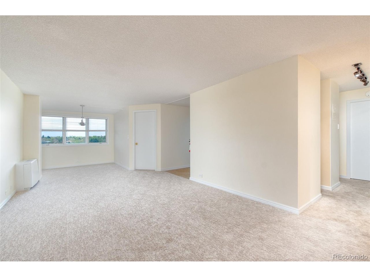 2225 Buchtel Blvd 607