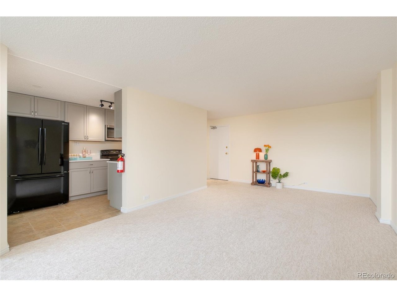 2225 Buchtel Blvd 607