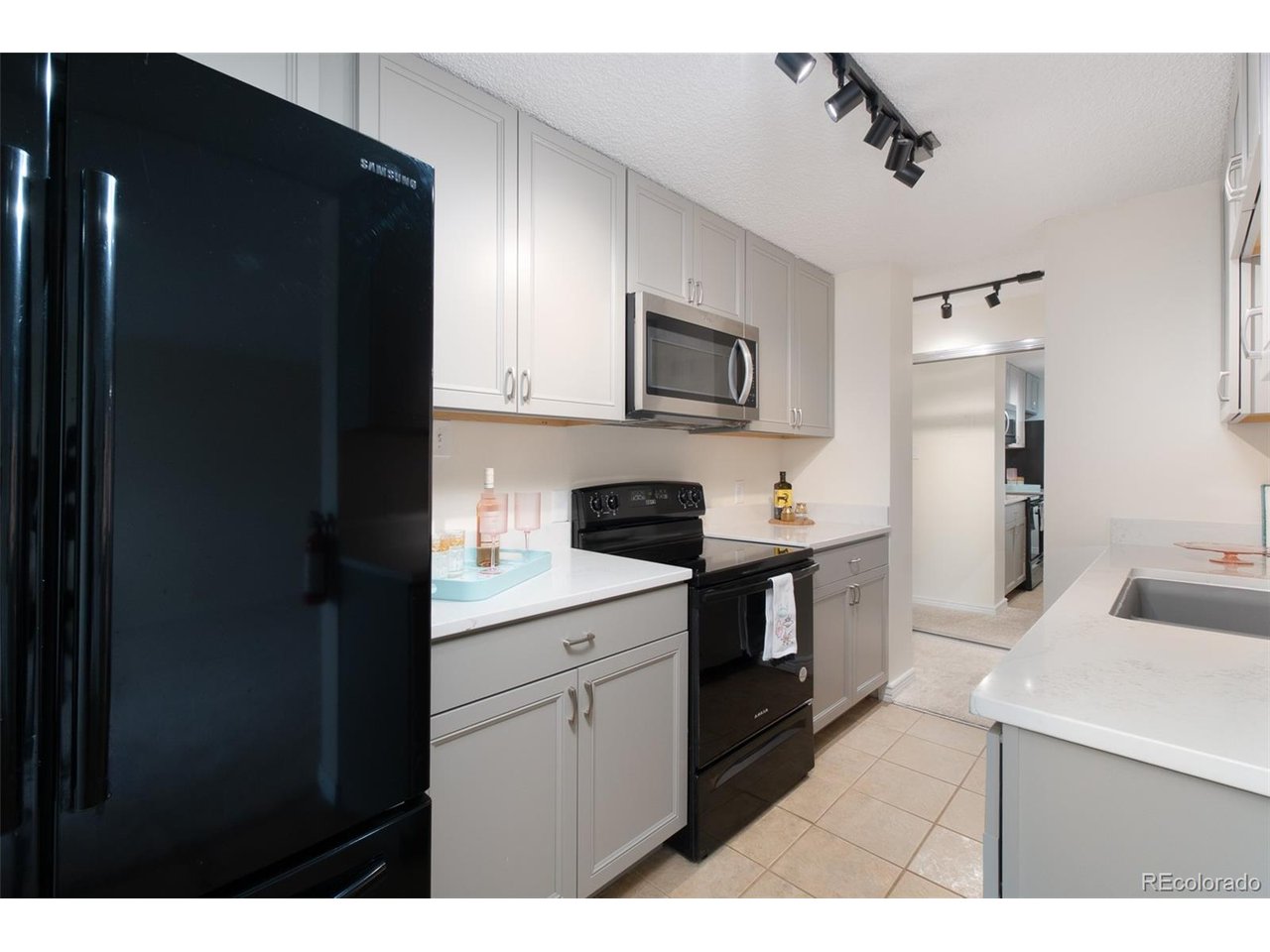 2225 Buchtel Blvd 607
