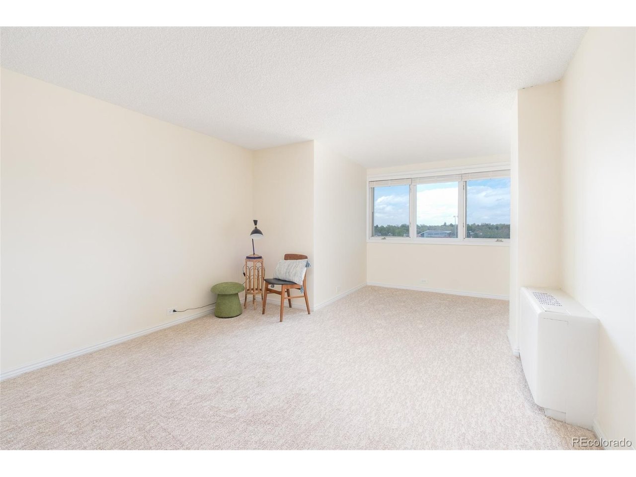 2225 Buchtel Blvd 607