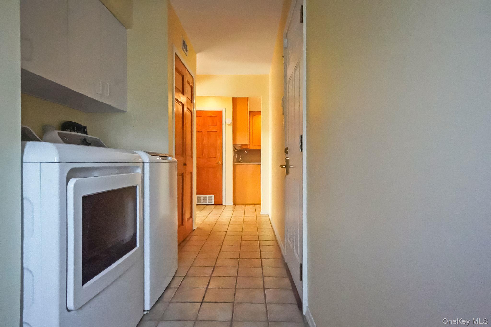 386a Glen Cove Avenue