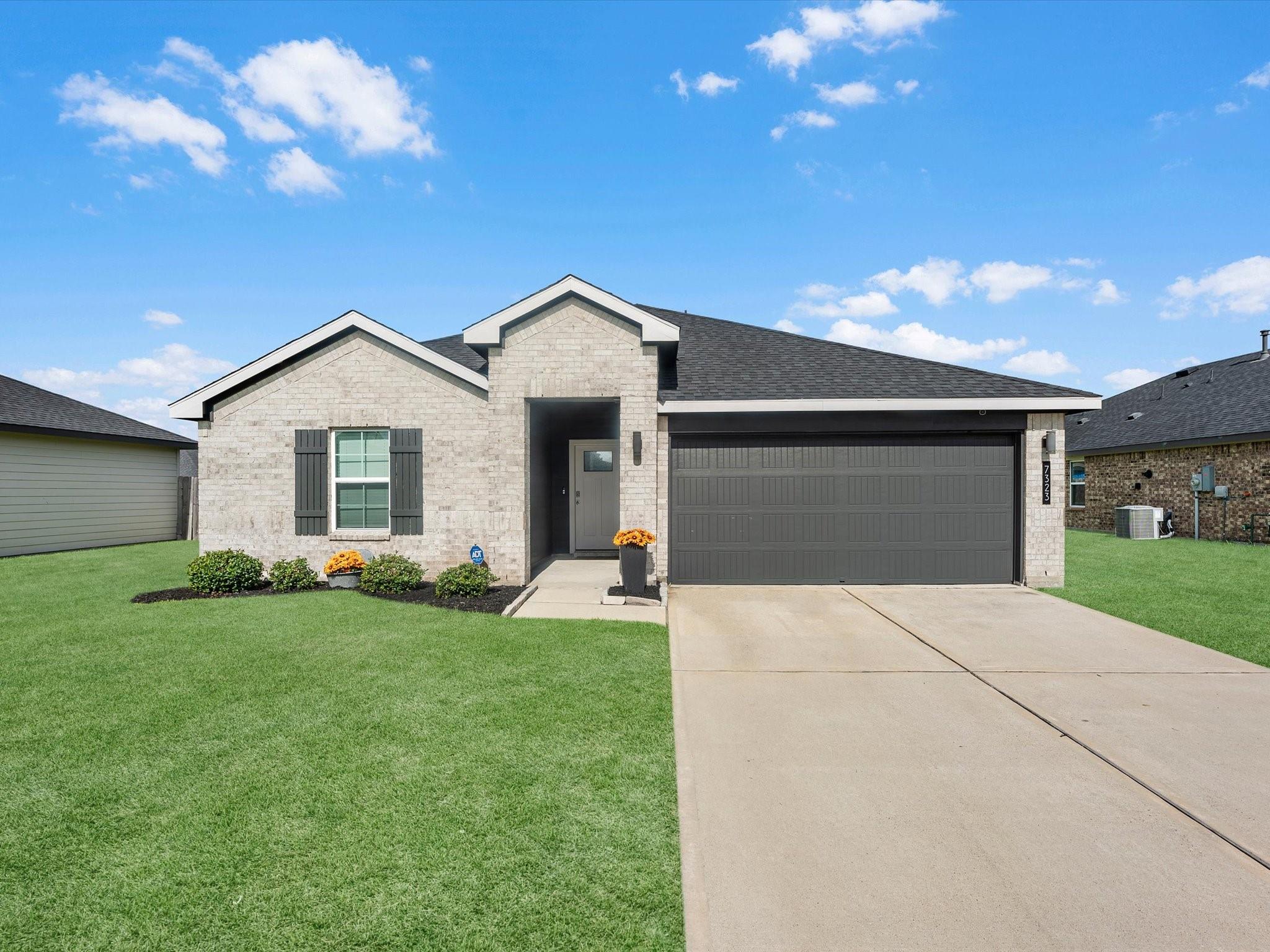 7323 Sunset Creek Drive