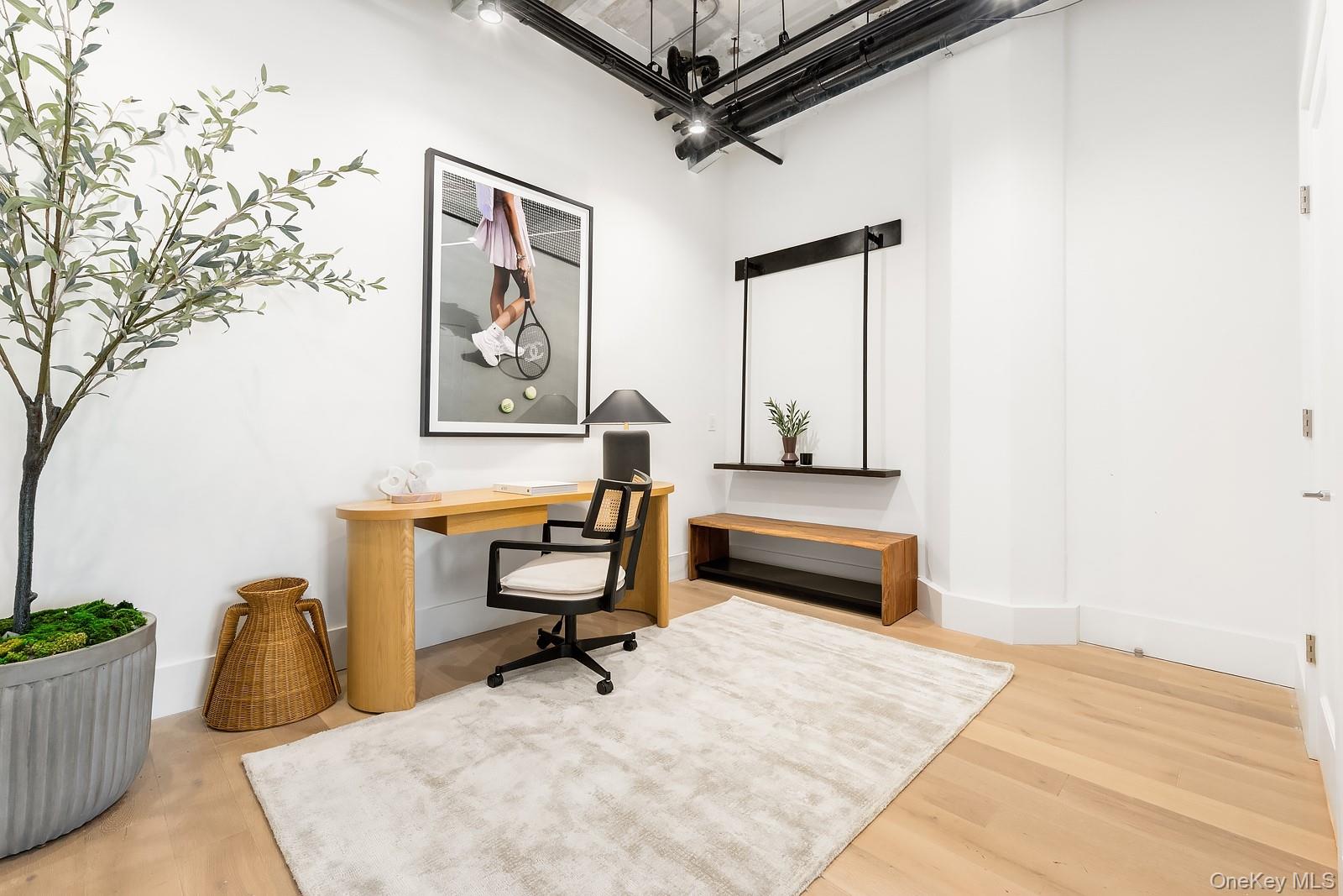 475 Kent Avenue Unit: 807